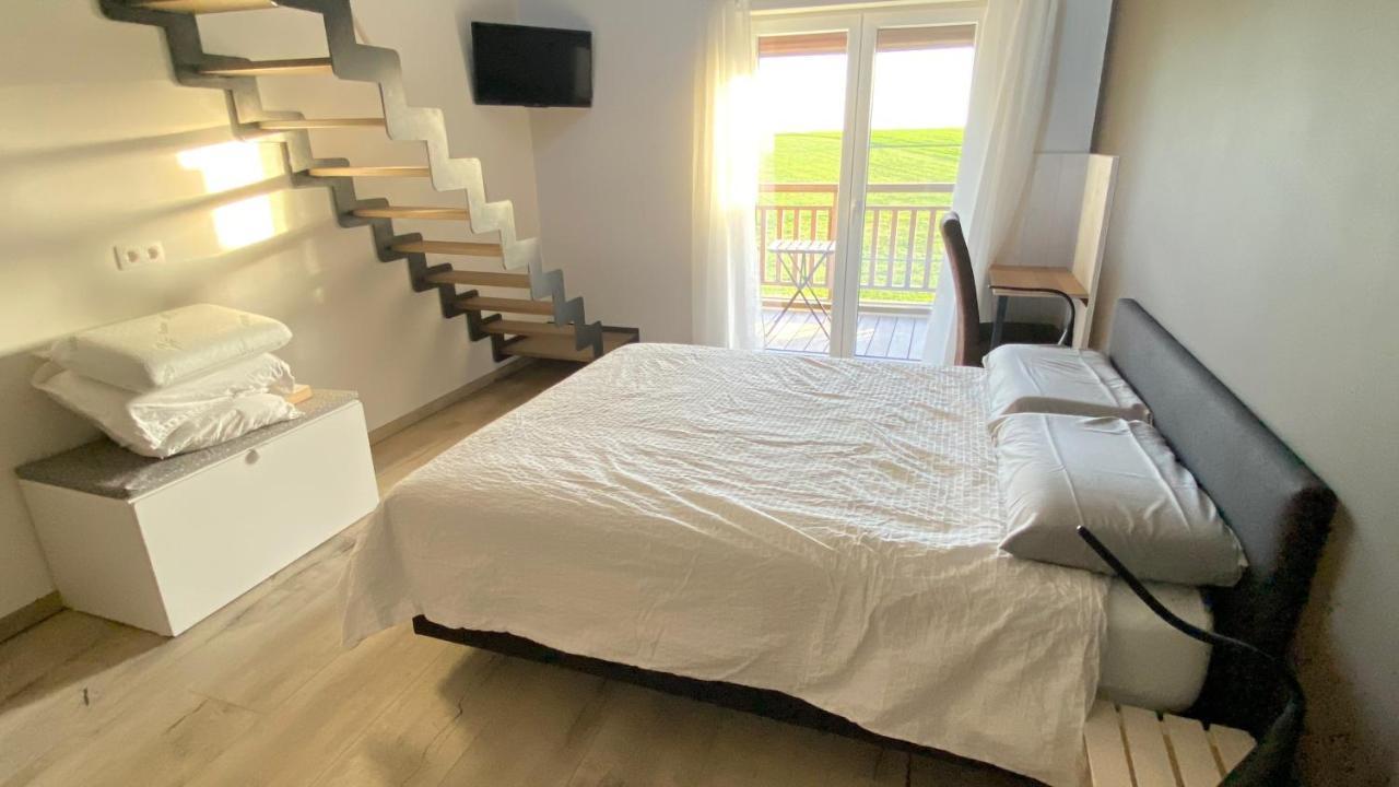 B&B Les Autres Sens Villers-la-Ville Eksteriør billede